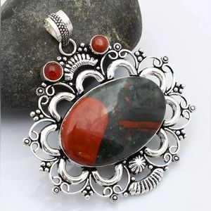 BLOODSTONE/CARNELIAN PENDANT
